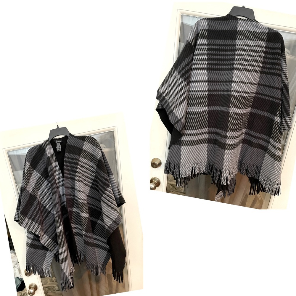 Women’s Poncho